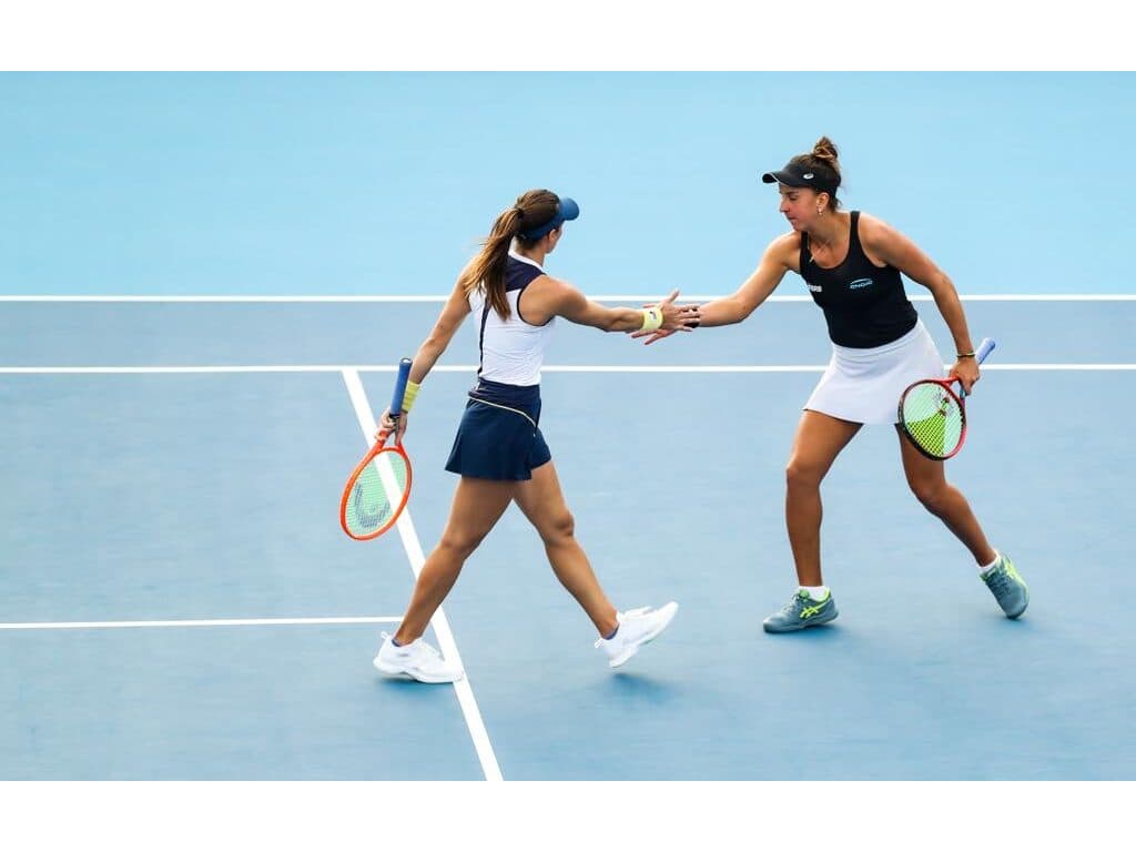 Luisa Stefani/Ingrid Martins e Bia Haddad estreiam nas duplas nesta 2ª em  Pequim - Lance!
