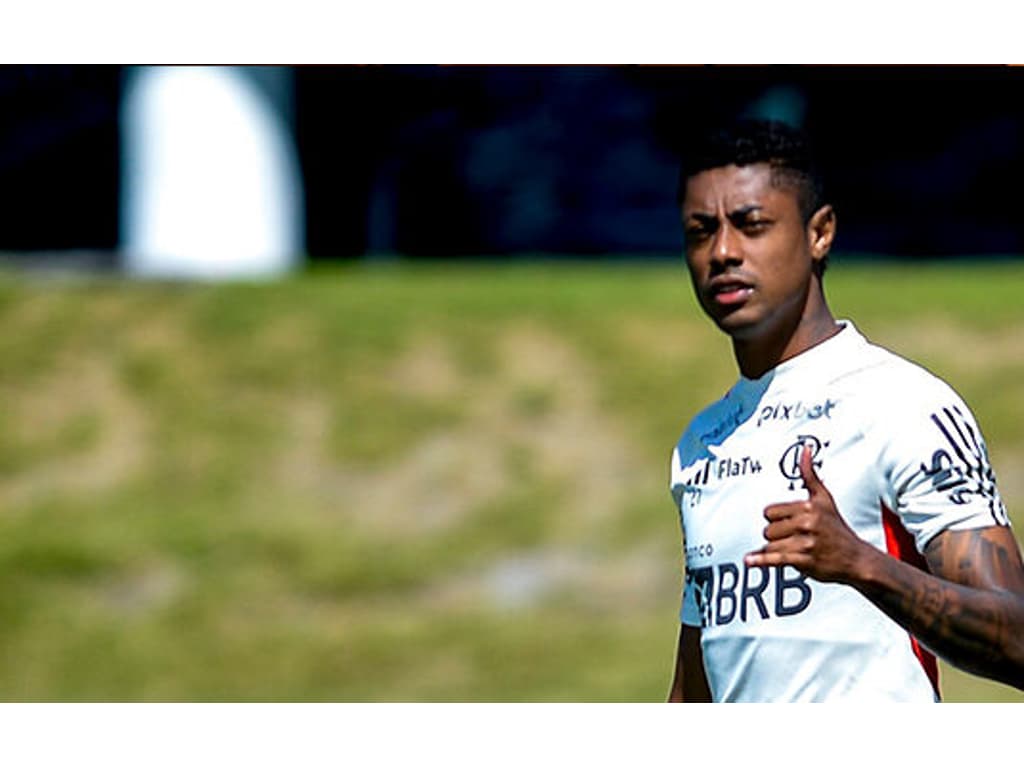 Flamengo retoma conversas por renovação de Bruno Henrique