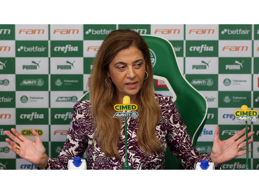 AO VIVO! Veja a coletiva de Leila Pereira no Palmeiras