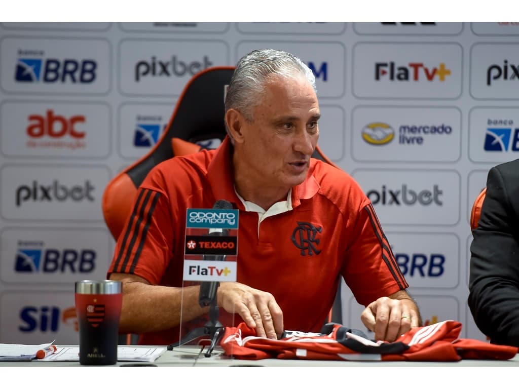 Tite abre mão do protagonismo e elenca responsável pela vitória do Flamengo contra o RB Bragantino
