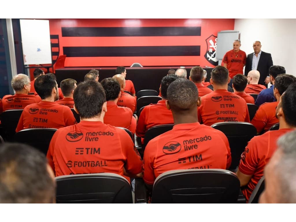 Da frieza de Sampaoli à gentileza de Tite: primeiras impressões da mudança de comando no Flamengo