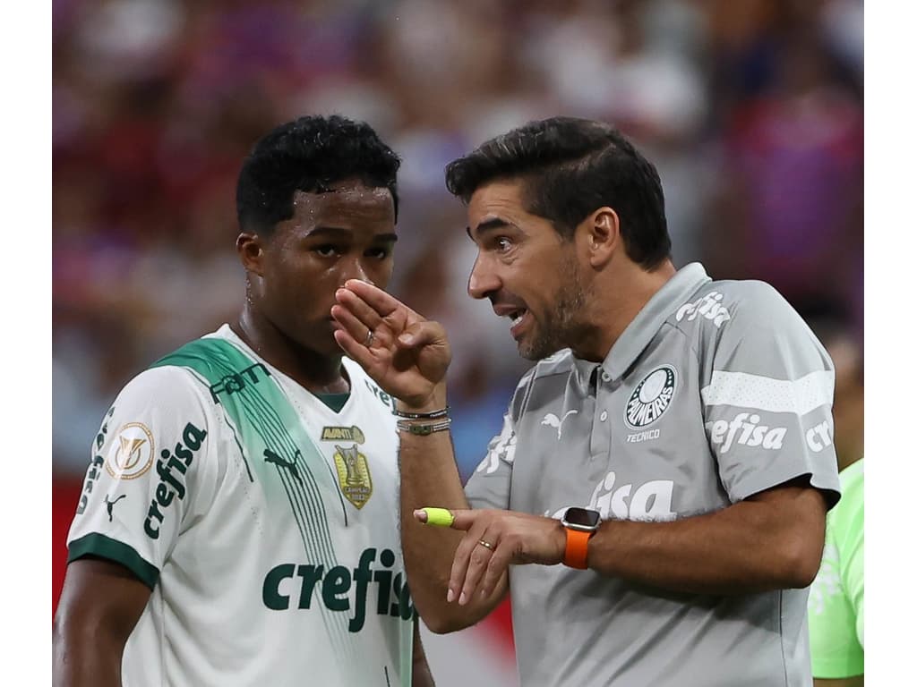 Palmeiras busca empate com Fortaleza e mantém liderança do Brasileirão
