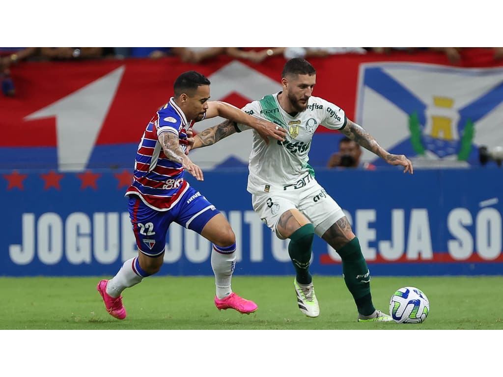 Fortaleza sai na frente, mas sofre empate do Corinthians fora de