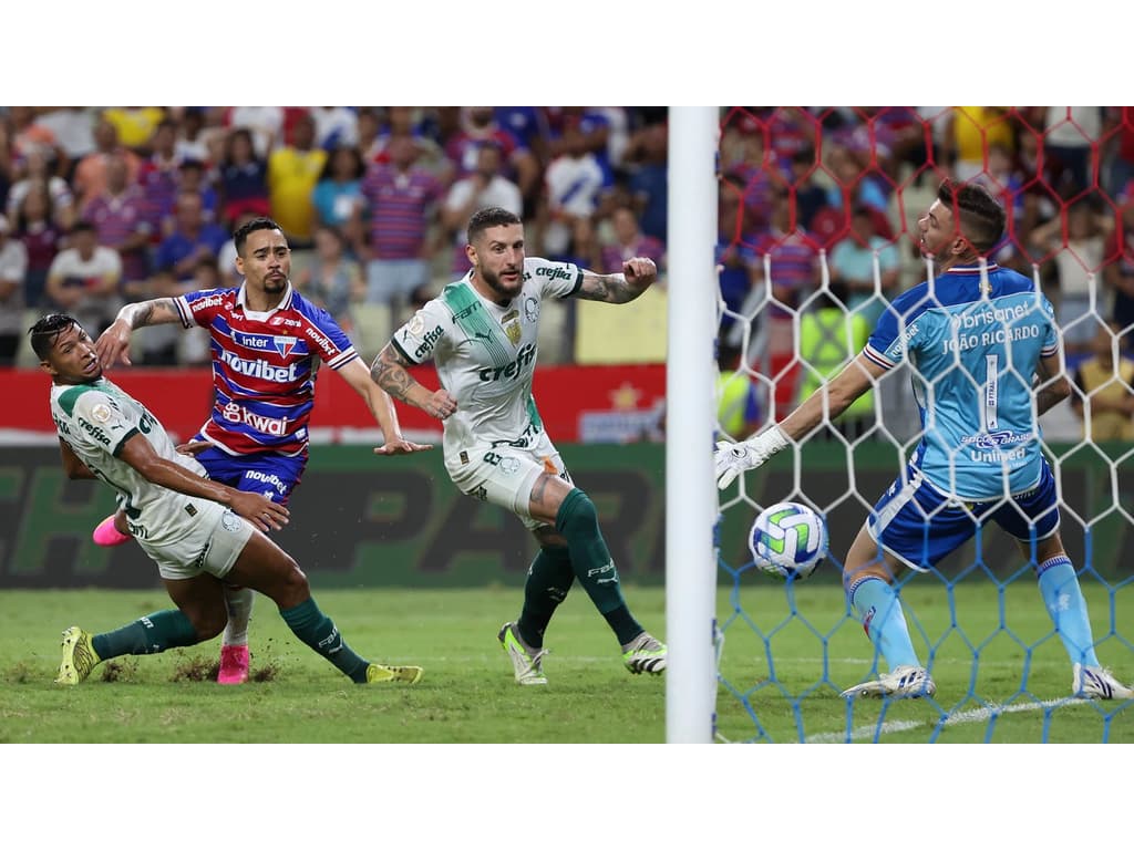Autor do gol do empate contra o Fortaleza, Zé Rafael diz o que o Palmeiras precisou para buscar o resultado