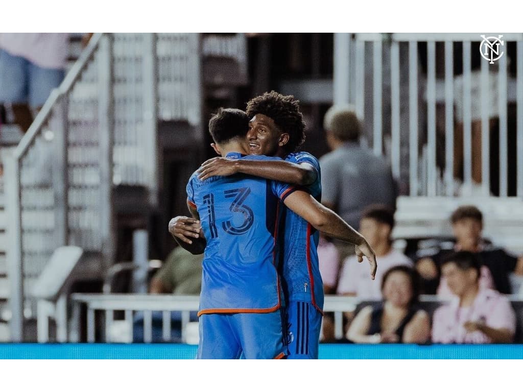 Craque do Fluminense faz três, Brasil atropela Nova Caledônia e respira na  Copa do Mundo Sub-17 - Lance!