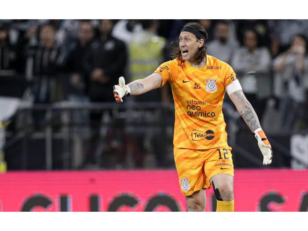 Cássio vai jogar contra o Flamengo? Veja o que pensam os médicos e a  comissão técnica do Corinthians