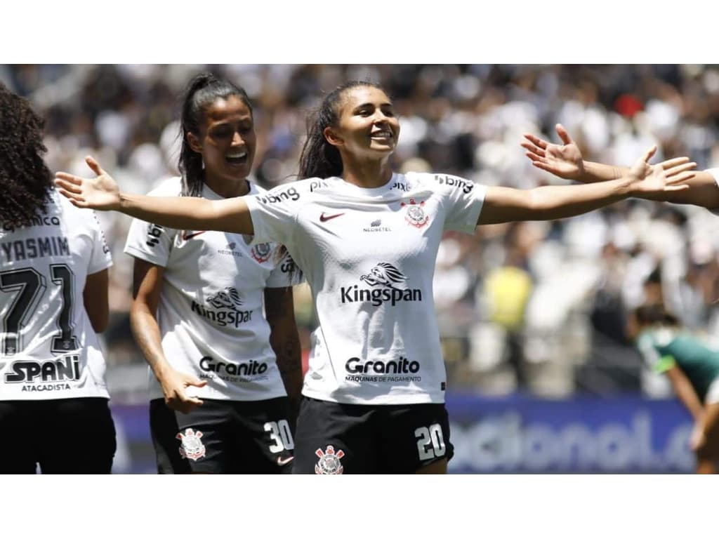 Corinthians goleia Palmeiras por 8 x 0 no Paulistão Feminino
