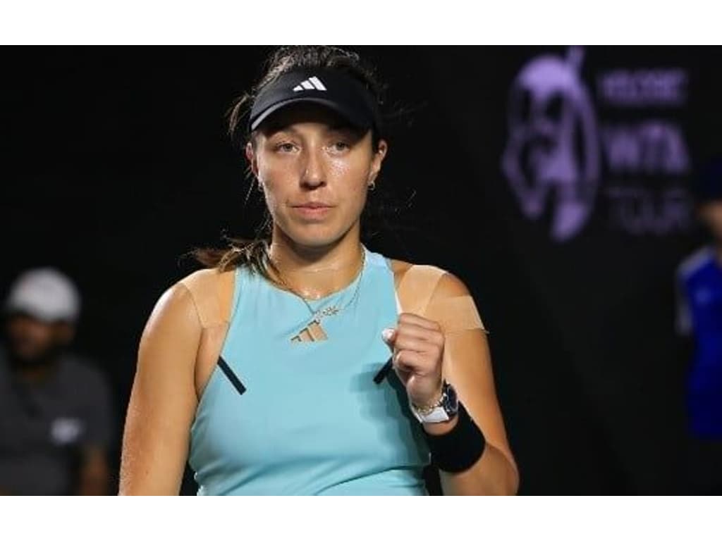 Iga Swiatek foi coroada Jogadora do Ano da WTA pelo segundo ano