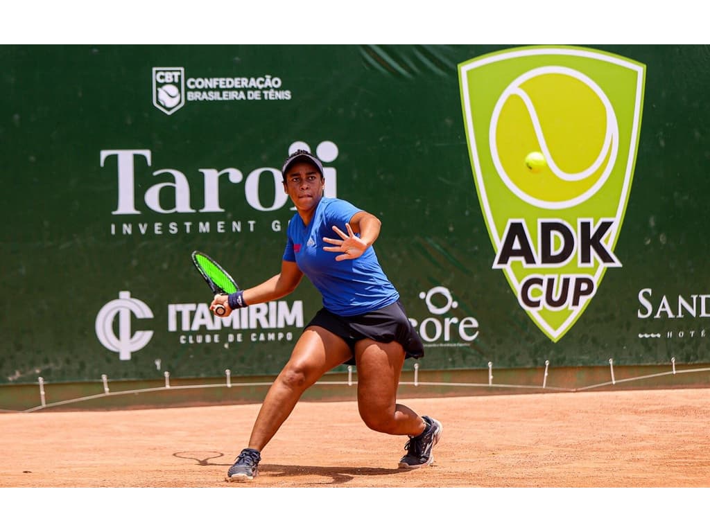 Atleta catarinense e jovem talento de 13 anos vencem na estreia do ADK  Juniors Cup - 14ª Copa Santa Catarina de Tênis - em Itajaí (SC)