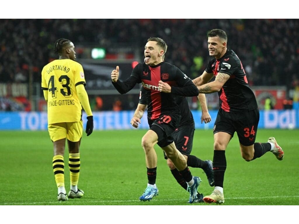 Leverkusen lidera invicto a Bundesliga, enquanto Borussia Dortmund