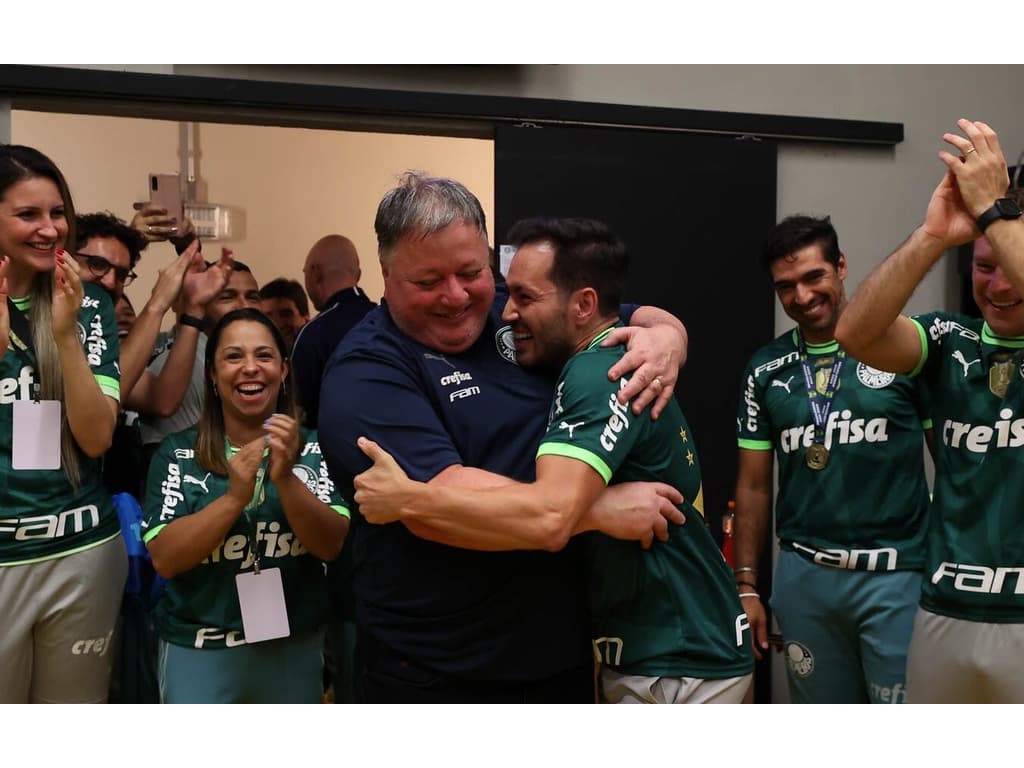 Entre críticas e muitos títulos, Anderson Barros completa quatro anos de Palmeiras