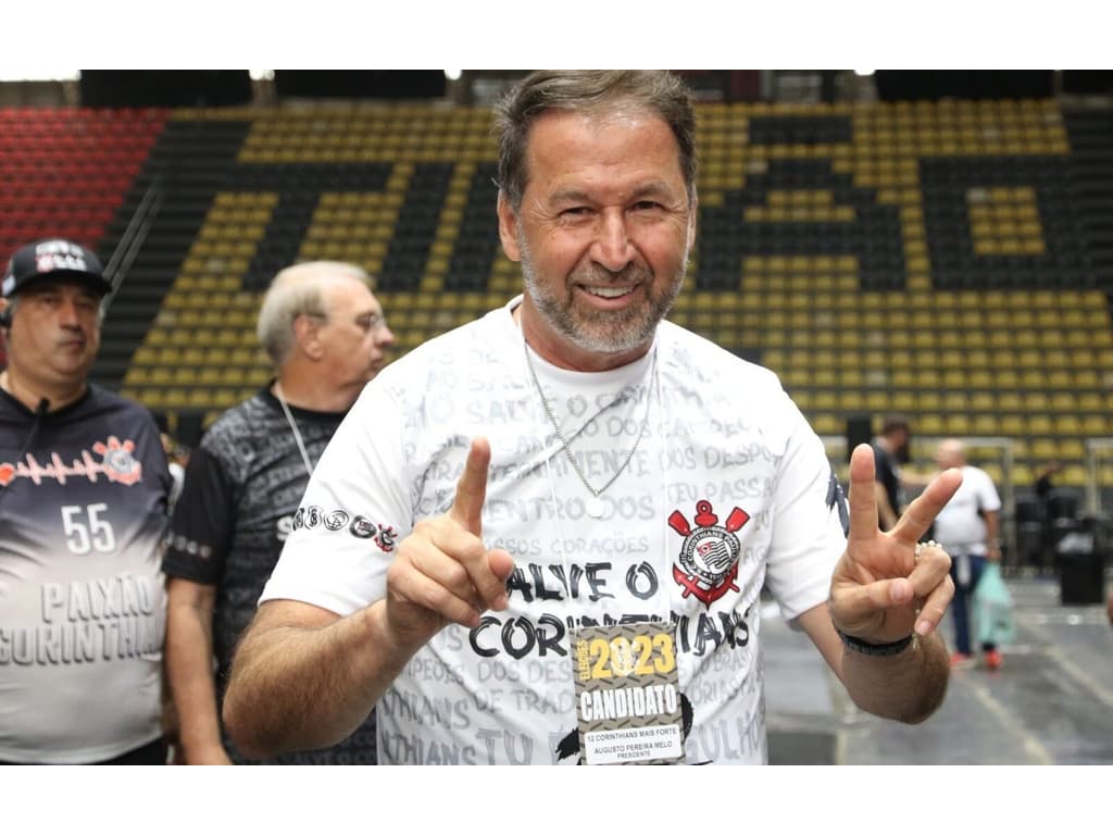 Corinthians se inspira em Barcelona de Guardiola para integração entre a base e o profissional