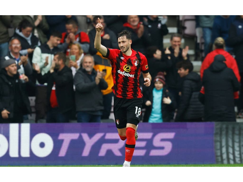 Athirson analisa Matías Viña, lateral-esquerdo especulado no Flamengo; confira