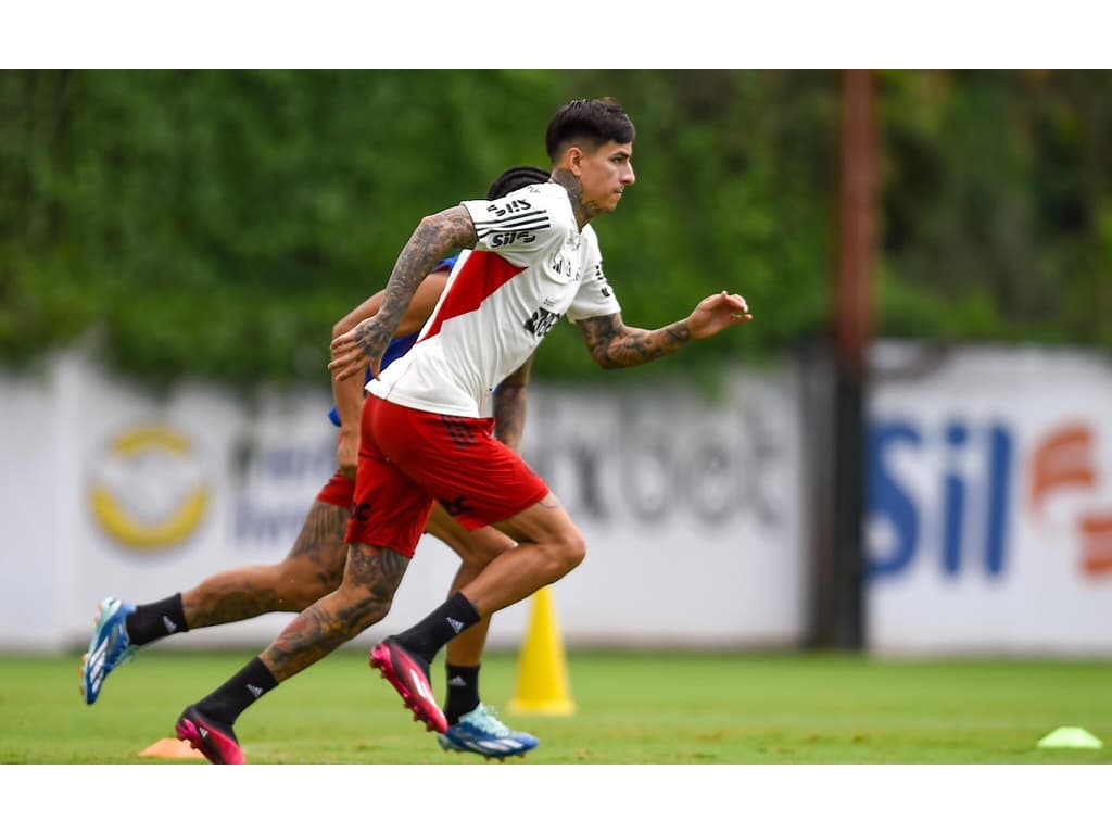 Com a volta de Erick Pulgar, Tite prepara Flamengo para o confronto contra o Cuiabá