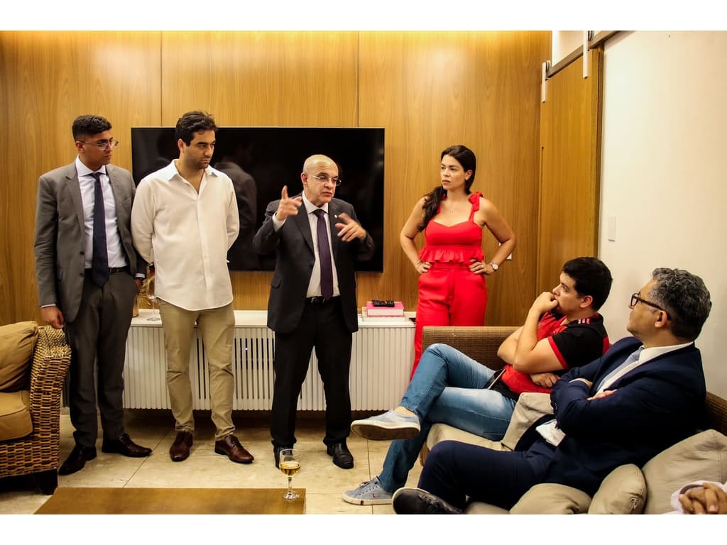 Eleições do Flamengo: Bandeira de Mello e apoiadores têm reunião com sócios OFF-Rio