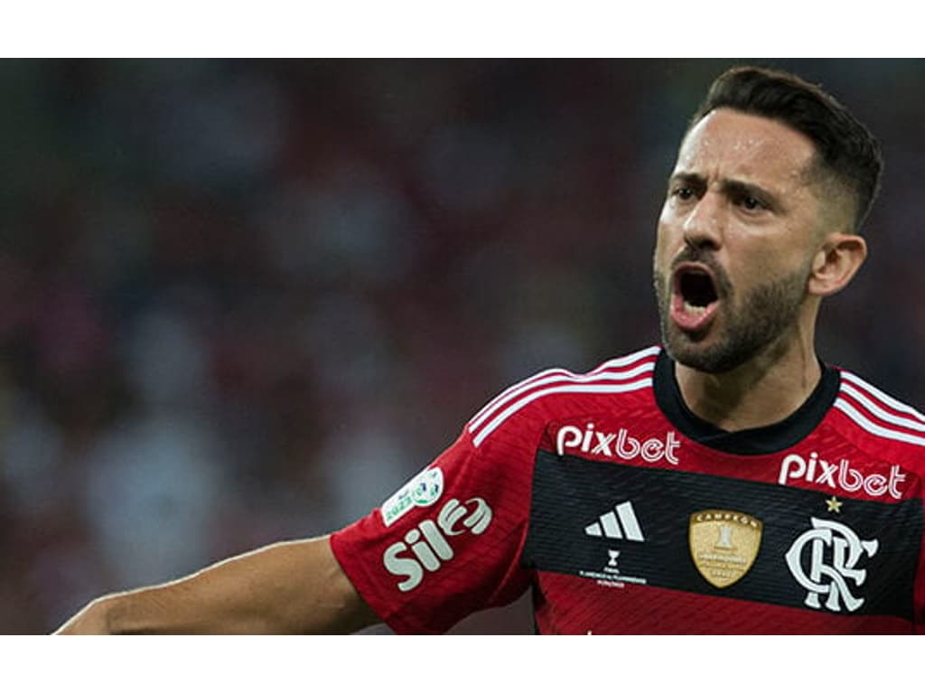 Renovação de Everton Ribeiro: representantes do jogador fazem contra-proposta e aguardam resposta do Flamengo