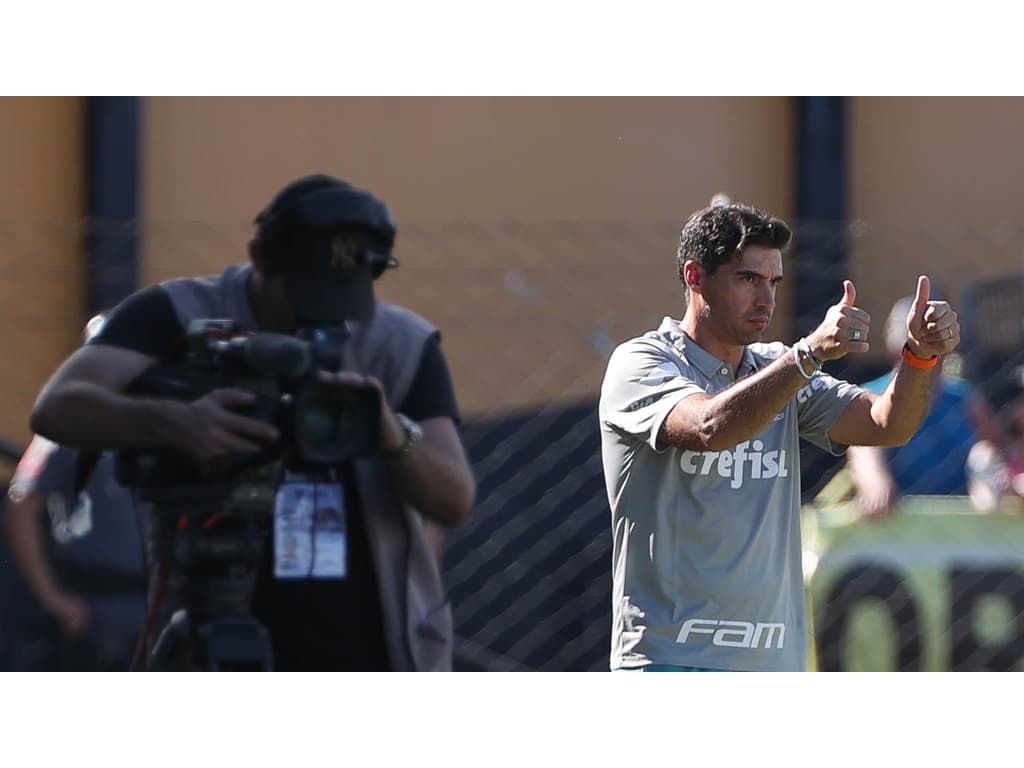 Abel Ferreira ironiza dificuldades sofridas pelo Palmeiras contra o Novorizontino: 