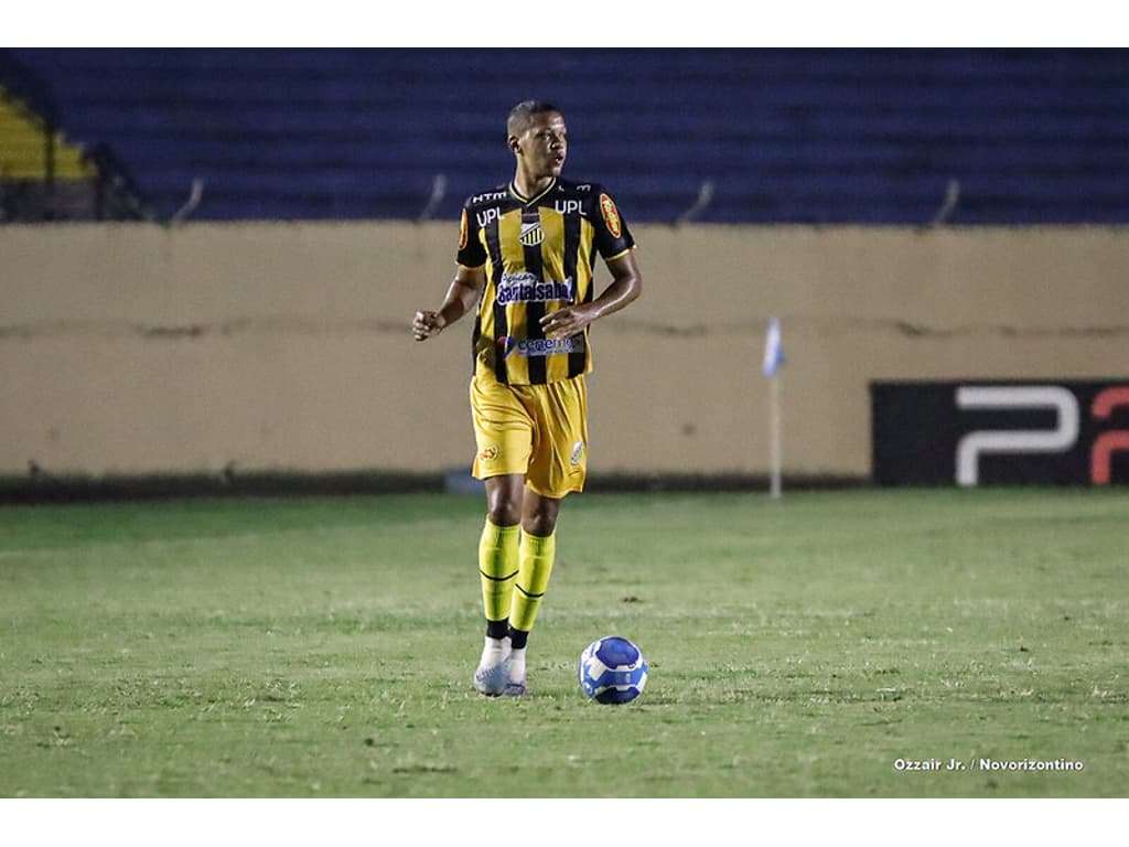 Conversas não evoluem, e Corinthians recua por zagueiro do Novorizontino