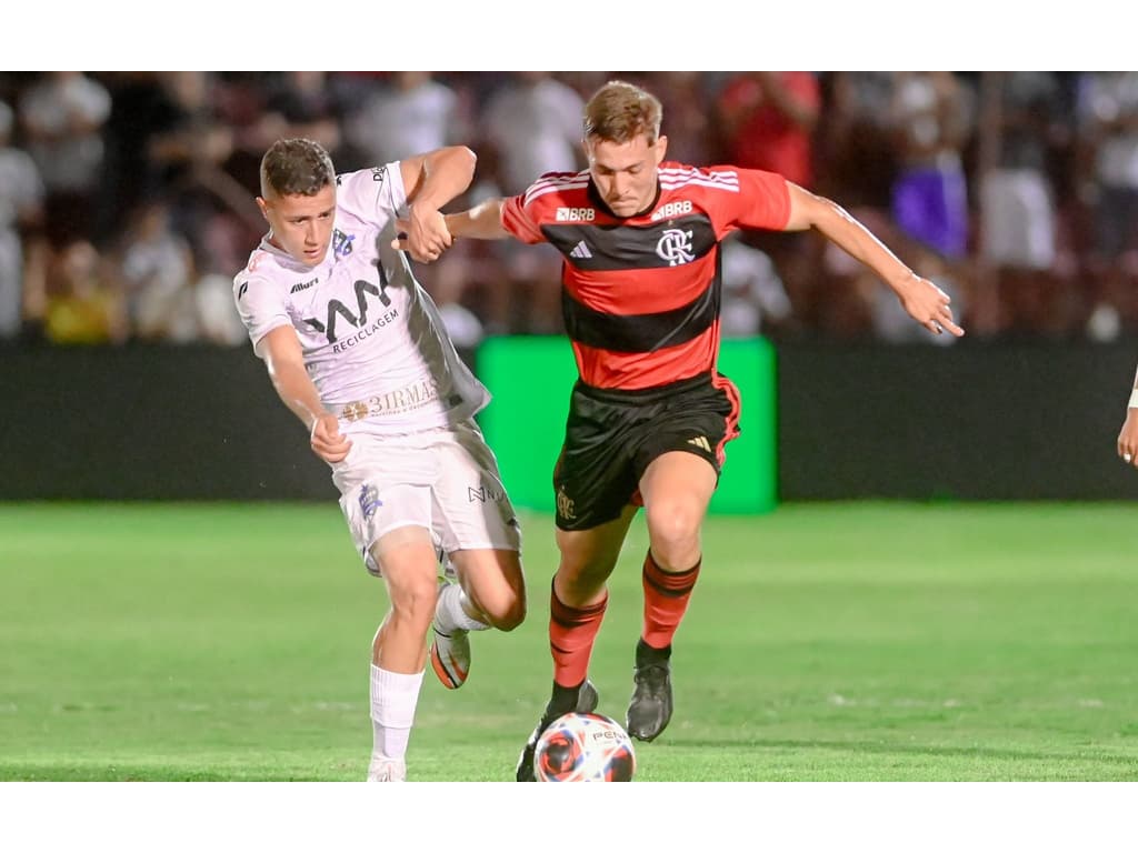 Nos pênaltis, Flamengo supera o Aster Brasil e avança para as semifinais da Copinha