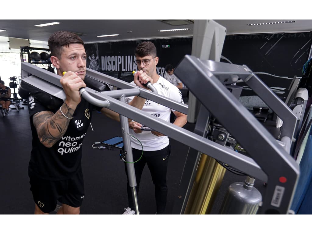 Corinthians se aproxima da estreia na temporada com poucas novidades para o setor ofensivo