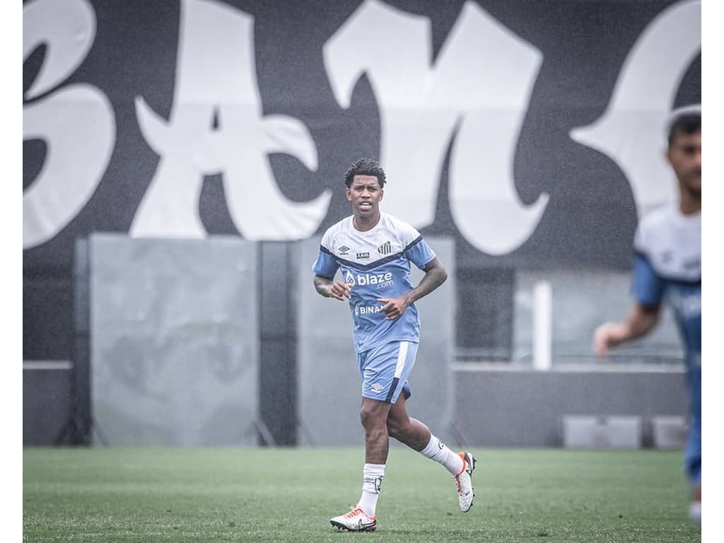 Gil revela motivos para fechar com o Santos e nega mágoa com o Corinthians