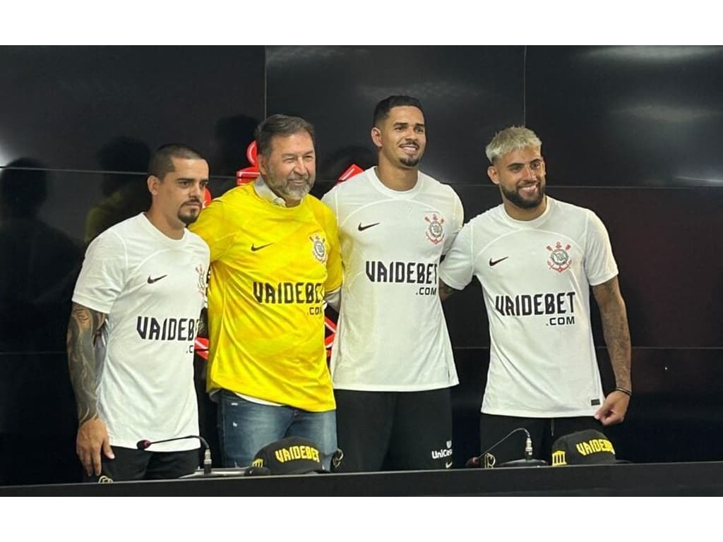 Corinthians anuncia parceria com nova patrocinadora master