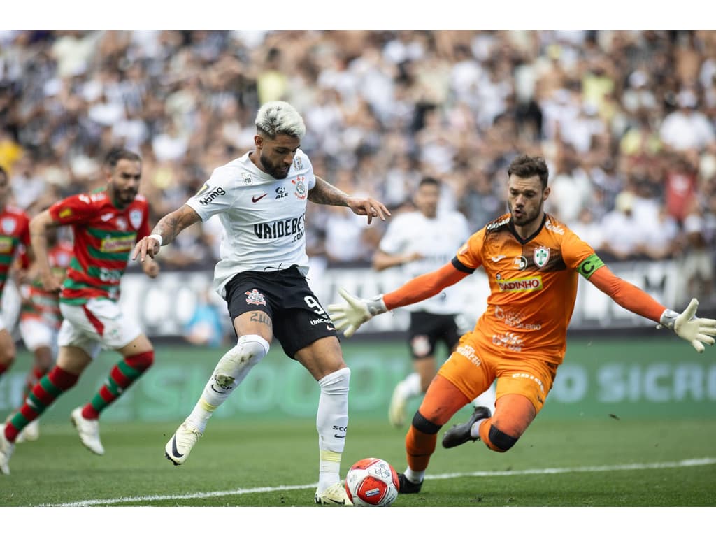 Corinthians triunfa diante da Portuguesa e escapa da degola no Paulistão.