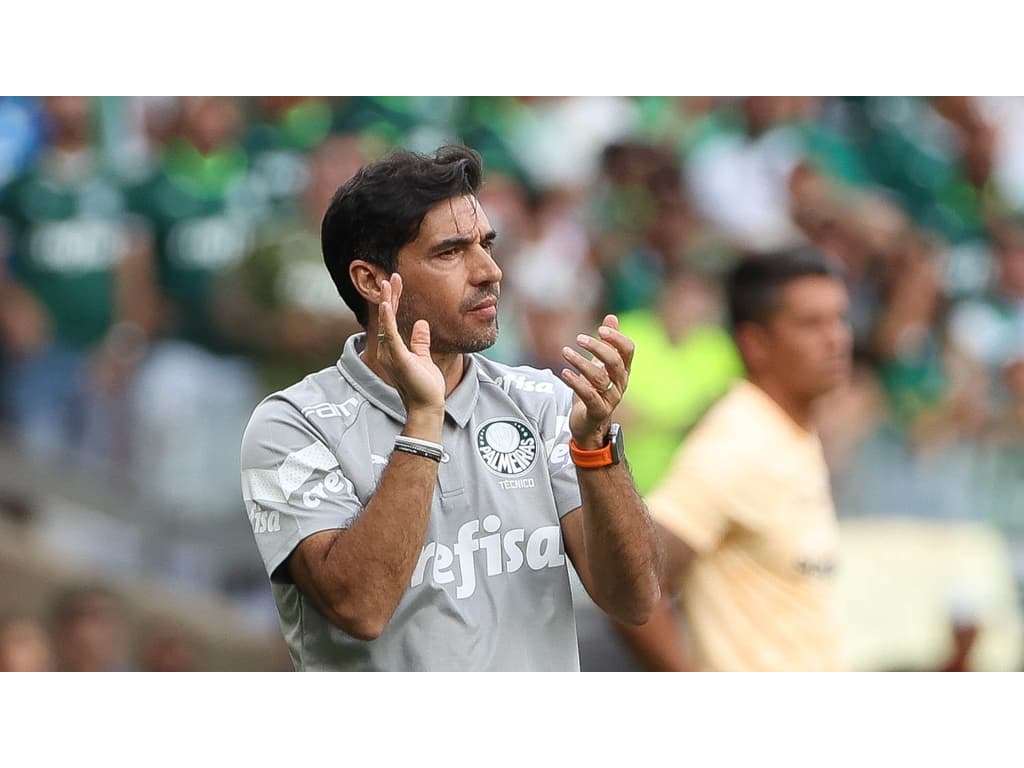 Lázaro traz novo brilho ao Palmeiras em momento crucial para o elenco