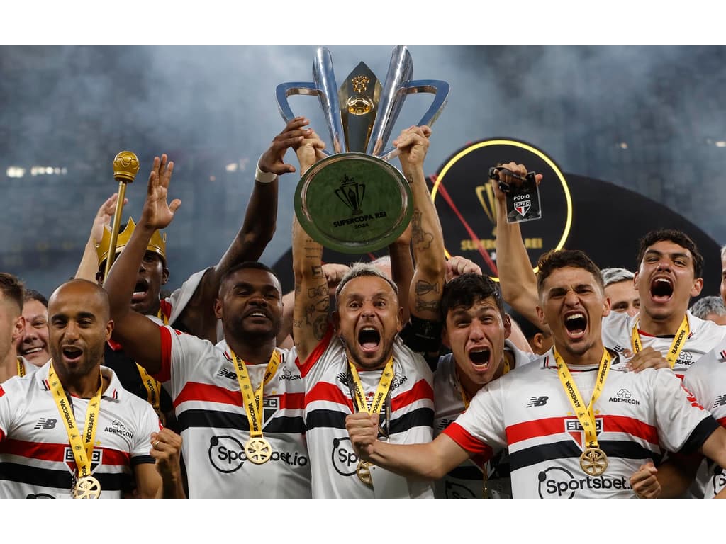 São Paulo alfineta Palmeiras e Caio Paulista com Supercopa do Brasil.
