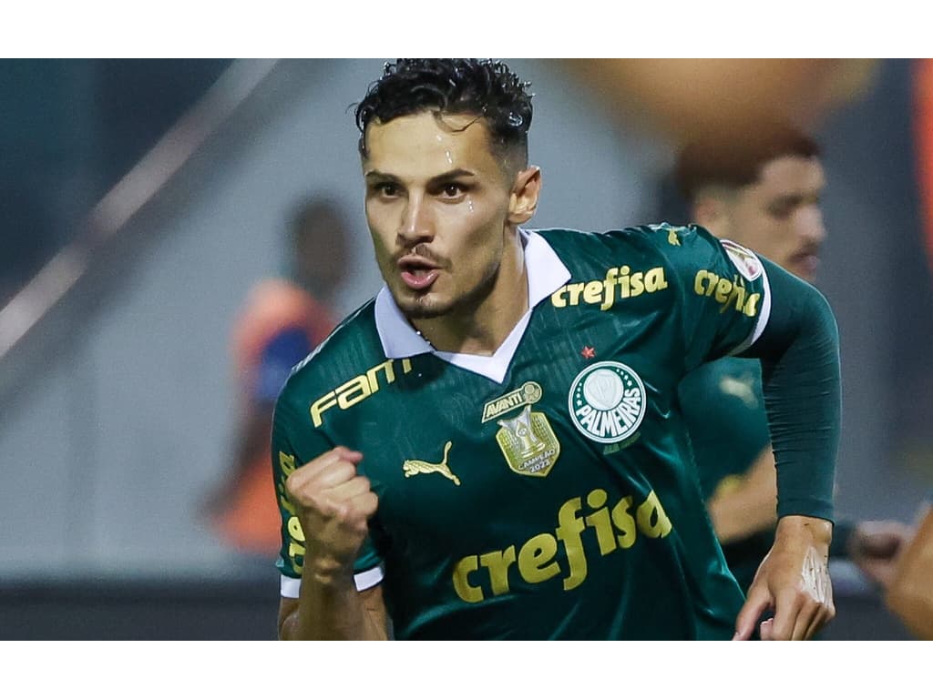 Raphael Veiga brilha novamente e se aproxima do 100º gol na carreira
