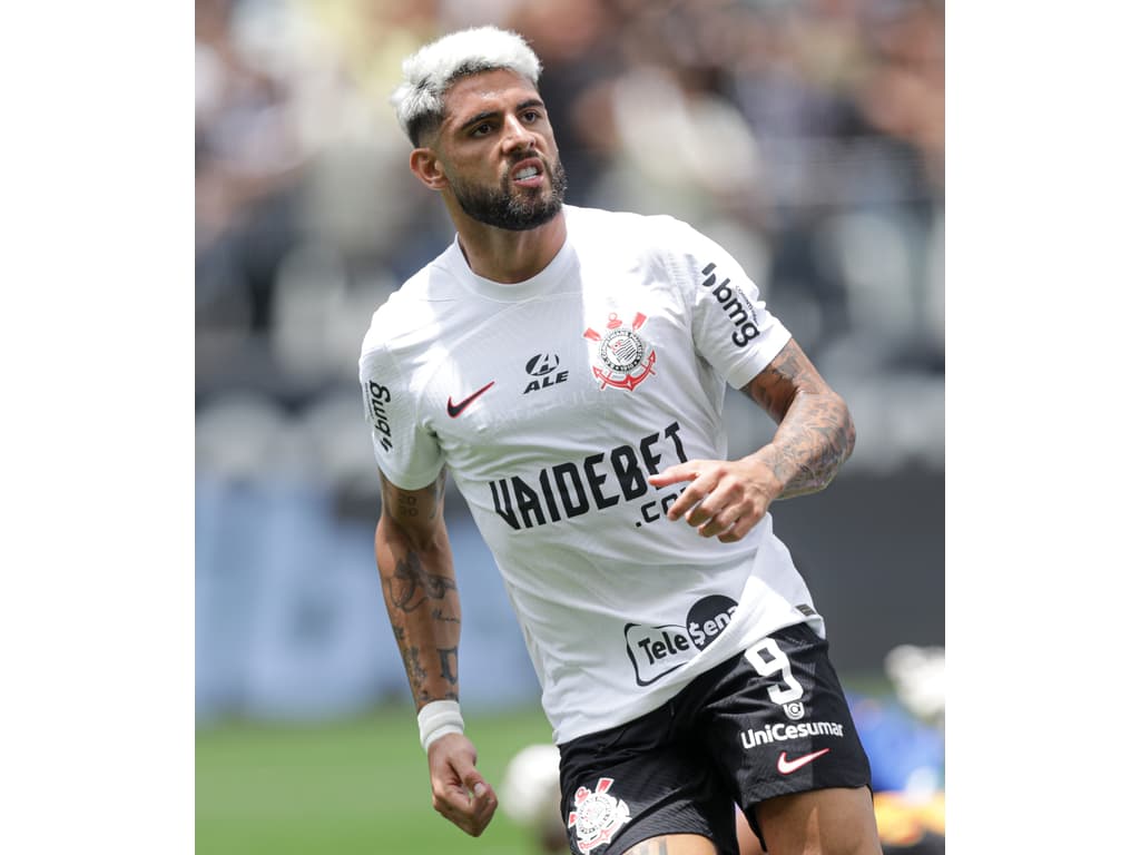 António Oliveira traça estratégia para ressurgimento de Yuri Alberto no Corinthians.