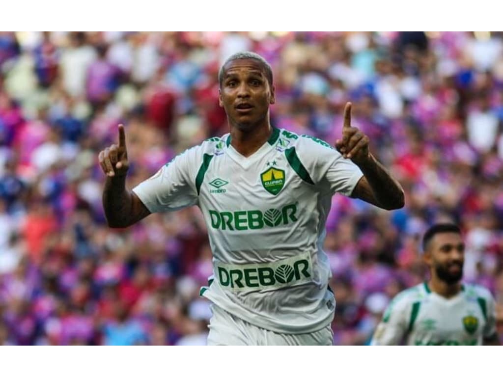 Neto elogia Deyverson e afirma que ele teria sucesso no Corinthians.