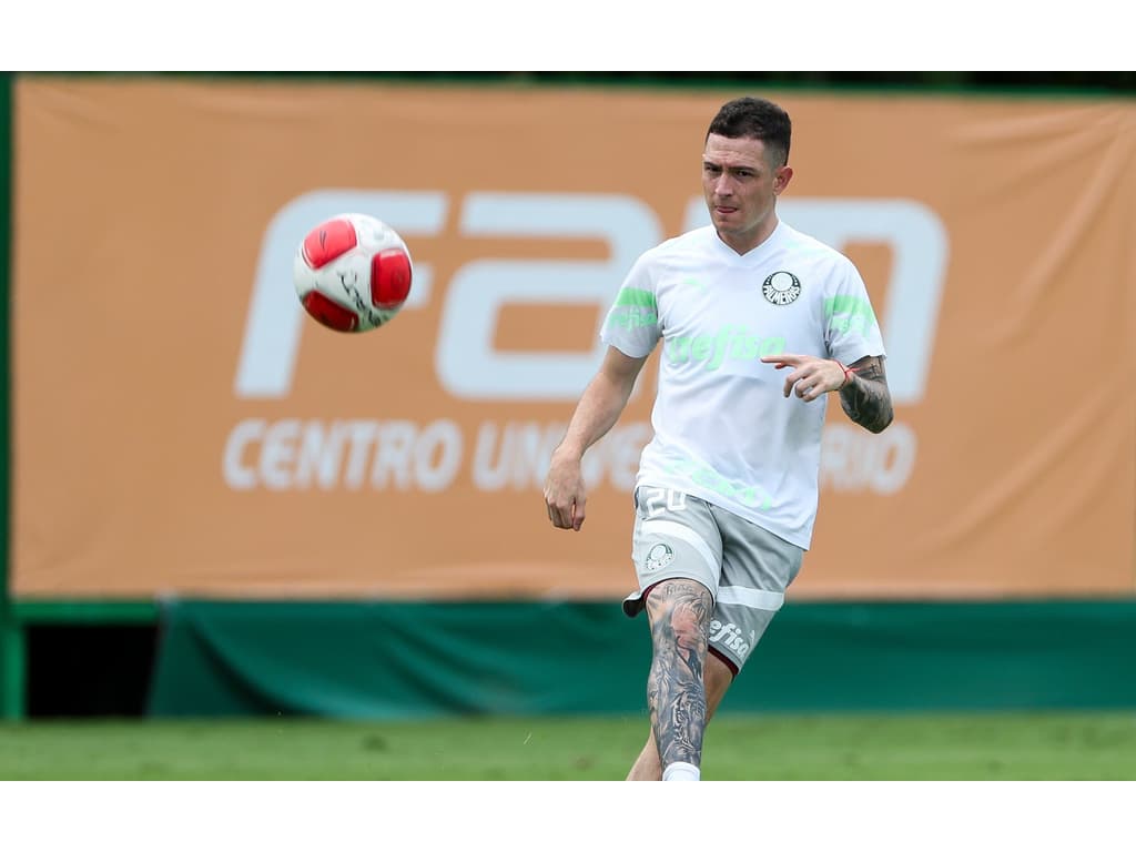 Início promissor de Aníbal Moreno no Palmeiras agrada torcida e jogador.