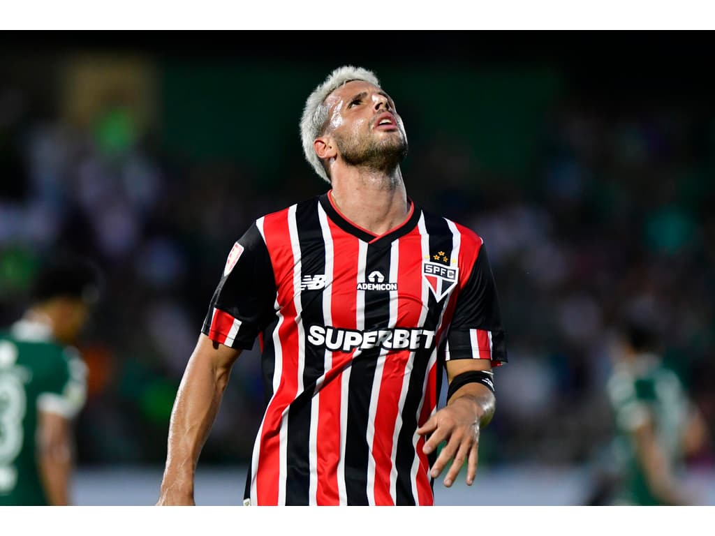 São Paulo desperdiça oportunidades e fica no empate com o Guarani no Paulistão