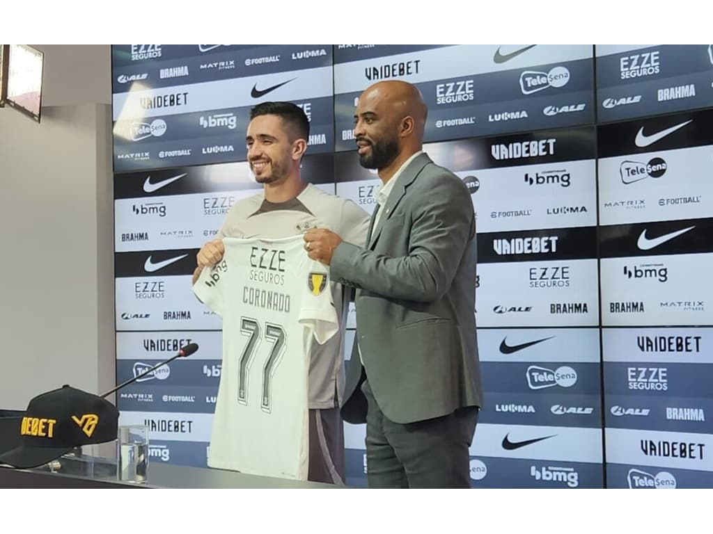 Reforço do Corinthians, Coronado: trajetória alternativa e comprometimento completo no futebol.