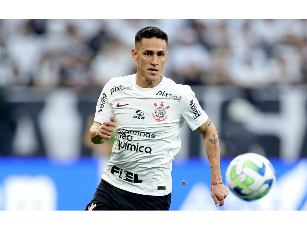 Corintianos criticam atuação de Rojas: 