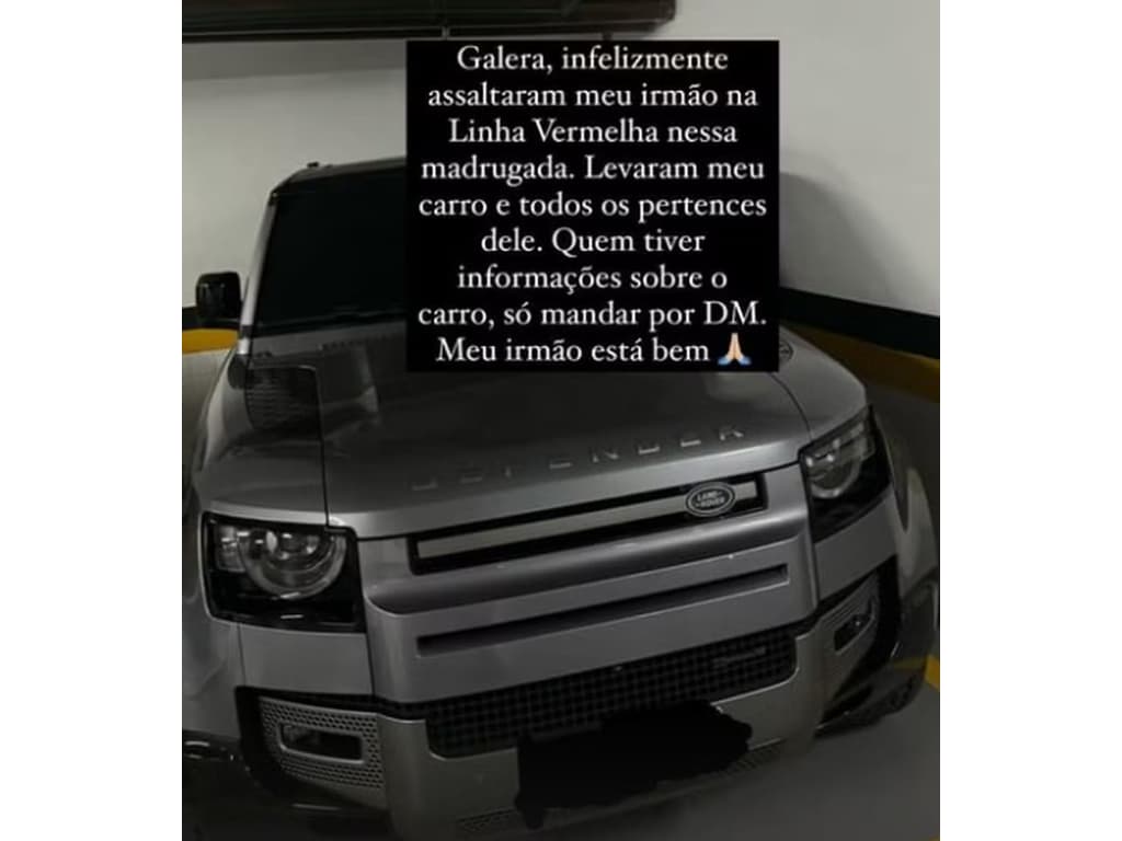 Carro de luxo de jogador do Flamengo é roubado no Rio de Janeiro.