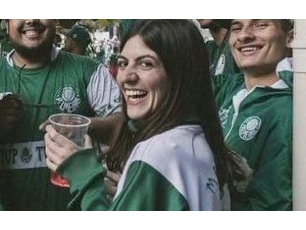 Reconstituição 3D do trágico arremesso de garrafa no fatídico jogo palmeirense.