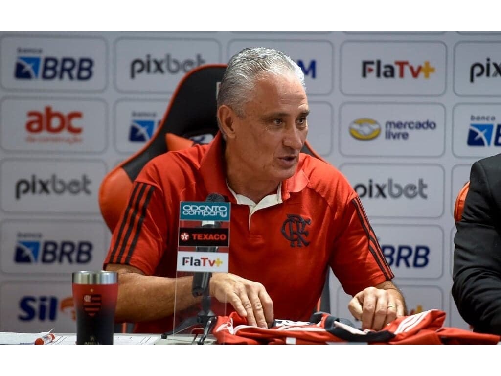 Tite identifica falha do Flamengo e critica qualidade da bola no Carioca.