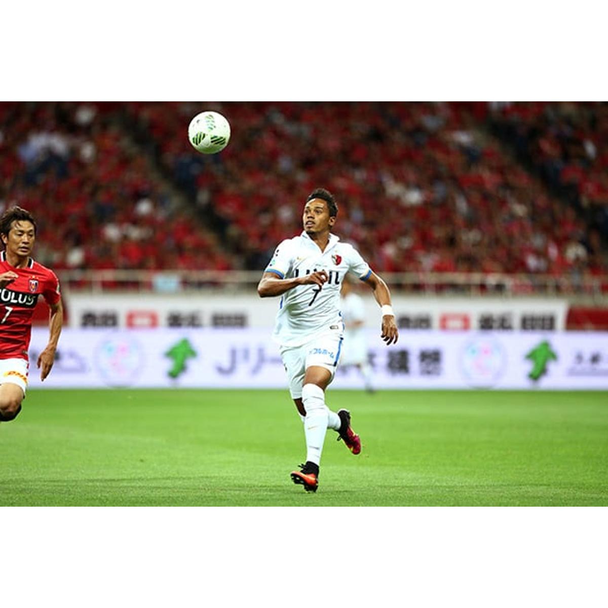 Caio, do Kashima Antlers, sofre racismo e ameaças no Japão