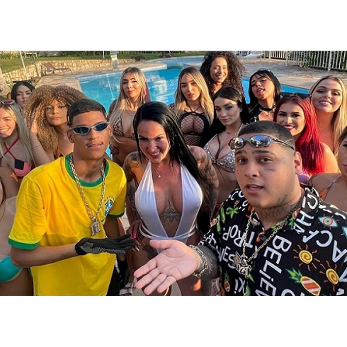 Luva de Pedreiro participa de clipe com MC e atriz pornô Elisa Sanches -  Lance!