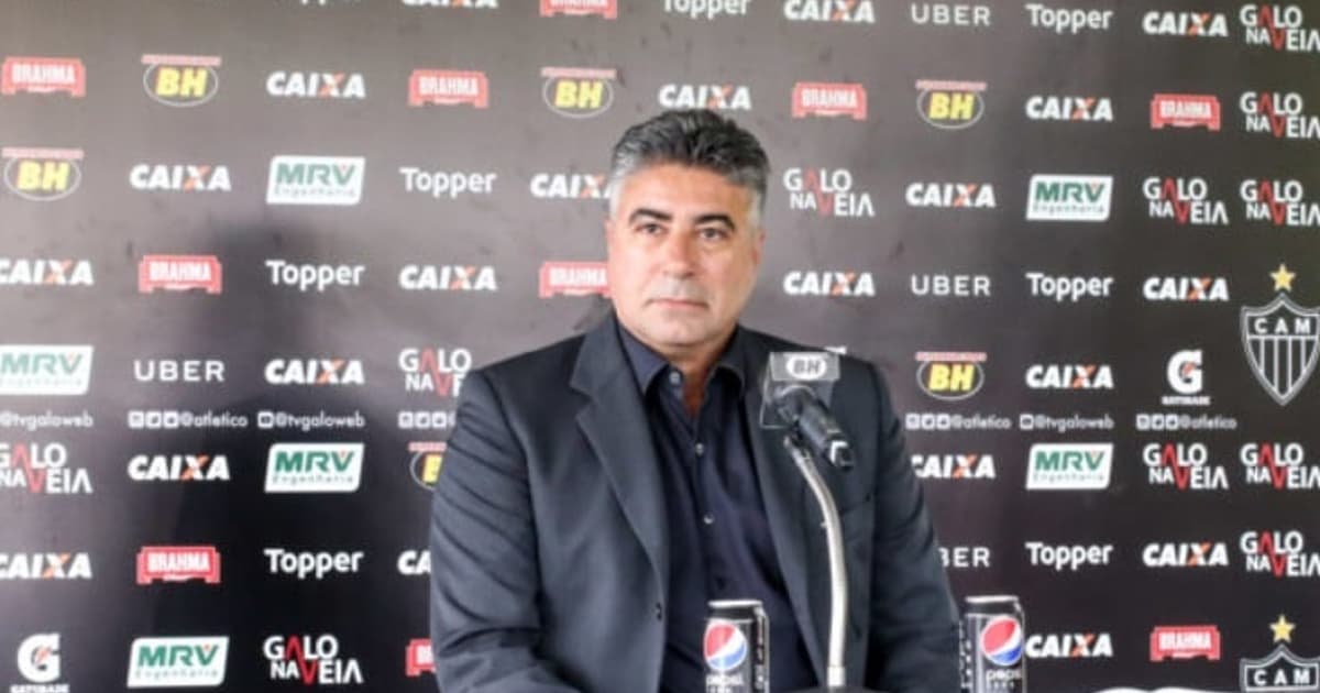 Gallo vai viajar à Argentina e pode fechar com zagueiro formado no Boca