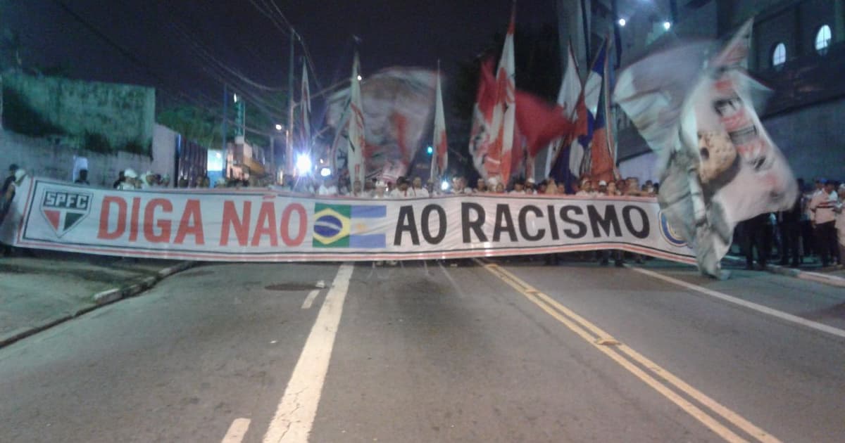 Imagem ilustrativa sobre Rosario Central acusa torcida do Corinthians de racismo e rebate denúncia de Hugo Souza