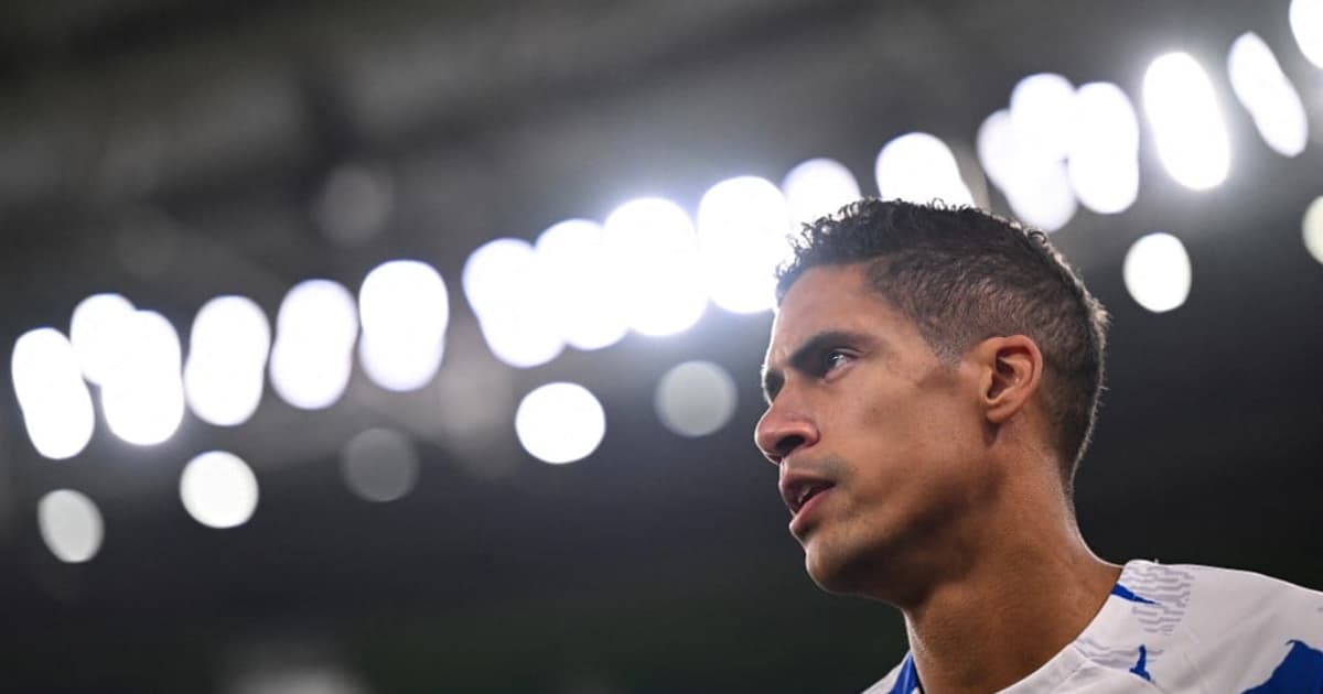 Varane defende veto ao cabeceio no sub-10 do Como: 'Já falei'