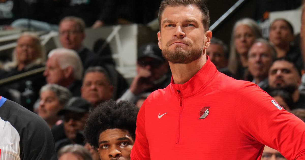 Tiago Splitter Houston Rockets Tiago Splitter conquista 1ª vitória como técnico nos Playoffs da NBA
