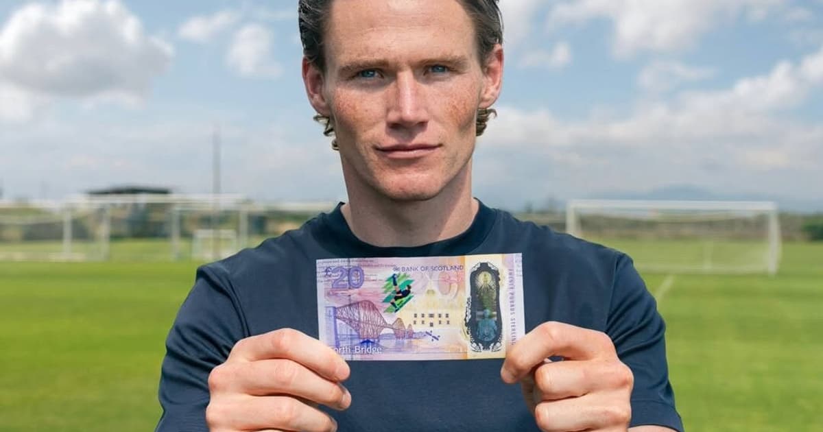 Rival do Brasil, McTominay ganha homenagem após gol histórico pela