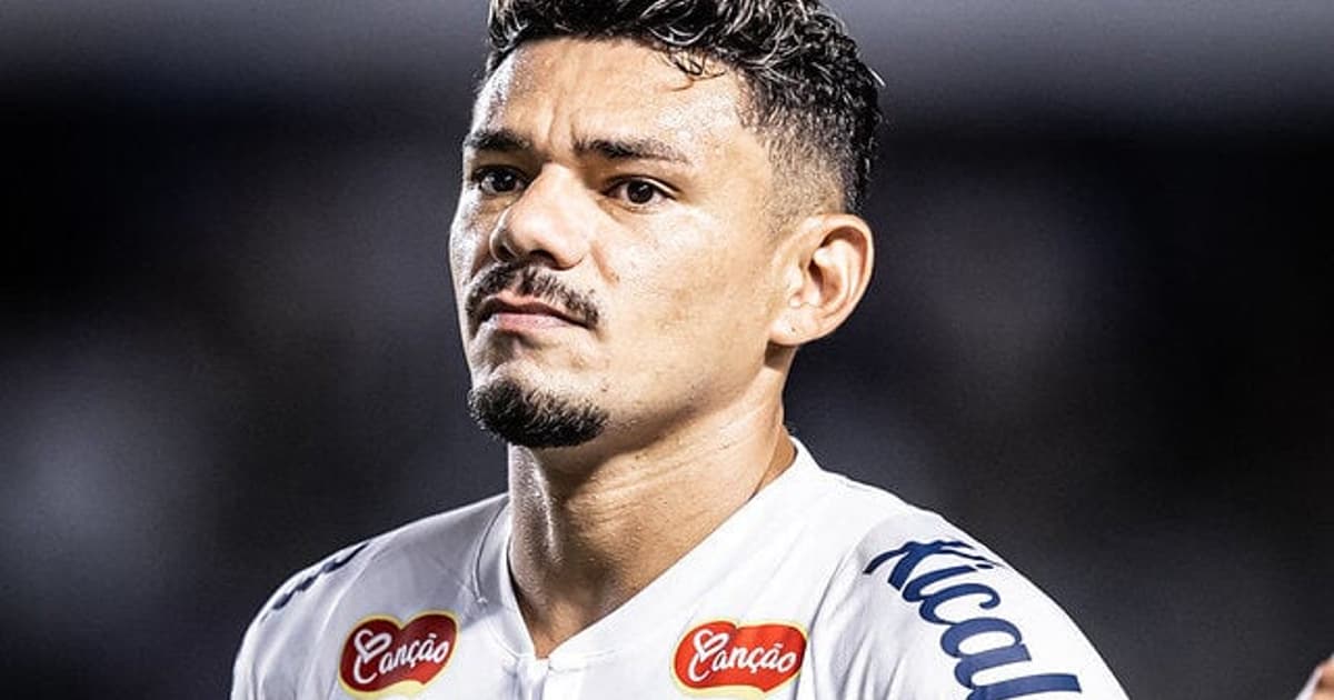 Tiquinho rescinde com Santos após atrasos de salários