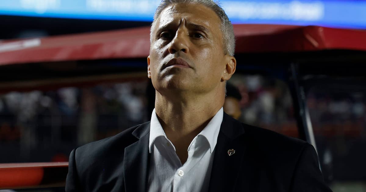 Ex-técnico do São Paulo, Crespo é anunciado por novo clube
