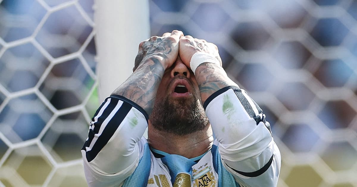 Otamendi ofende Rodri por declarações sobre a arbitragem: 'Idiota'
