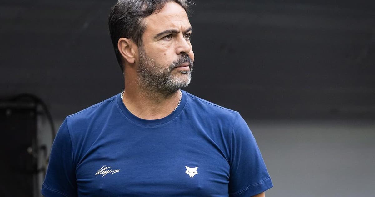 Torcida do Botafogo provoca Artur Jorge após vitória no Brasileirão